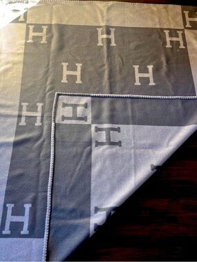 Monogram 'H' Hermes Plush Throw Blanket in Two-Tone Gray